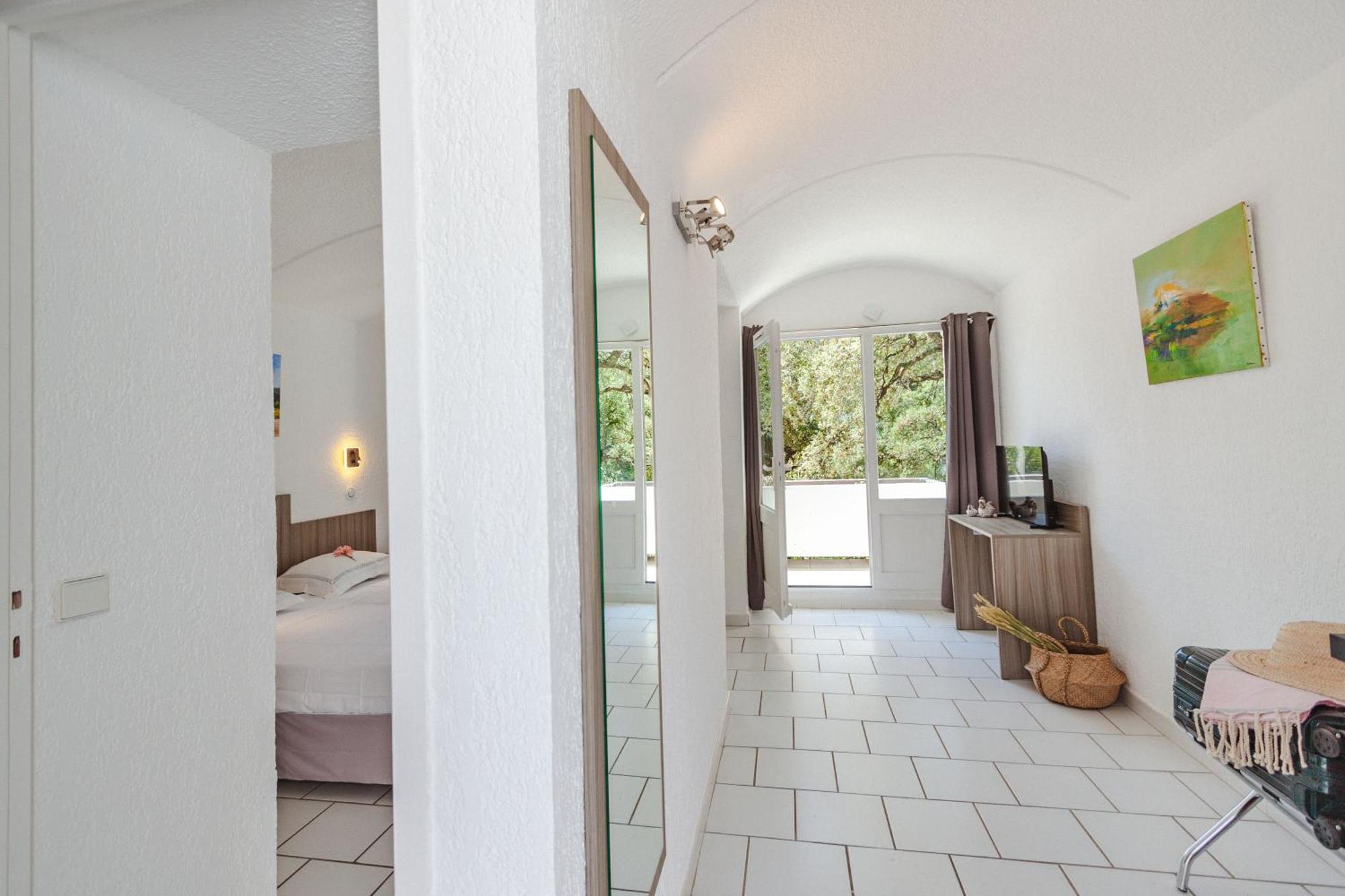Capsud, La Garde-Freinet Exterior foto